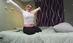 Step-mom bellybutton and breathing fetish