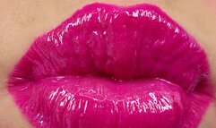 Shiny Pink Lipgloss Kisses (mkv)