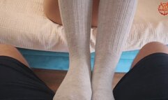 Cum on toes of your schoolgirl step-daughter