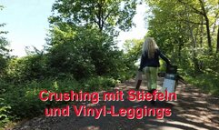 Crushing in boots and leggings - Crushing in Stiefeln und Leggings