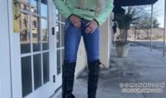 MILF Greta floods her jeans while waiting for her Uber ride at the shopping center - HD MP4