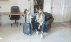 Smell from the Suitcase WMV (1920x1080) FHD