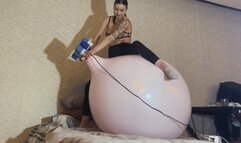 Xia vs. The Giant Balloon