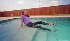 Tiffany Stretches All Wet in A Nike Outfit and a T-Shirt