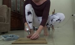 knock off a finger with a hammer m