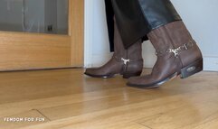Mistress Avery - Cowboy Boots Worship (HD 720p MP4)