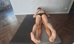 BODY PRESS PIN and sexual actions with full weight intertwining toes gg