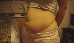 Candlelit Belly Poses – Before and After Dinner Volume Comparison