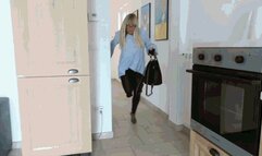 Amputee without crutches MP4 (1920x1080) FHD