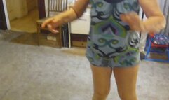 Erotic dance on Slow Twistin' song