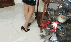 Click for gif Holiday request...Seductive Ms. Vicki...part 1 AVI (1920x1080) FHD