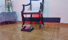 What great legs, what a great ass and what a wonderful giant woman (4)