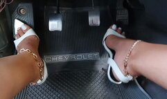 Pedal pumping with high heels (3)