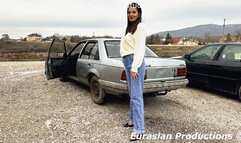 297 - Jessy revs hard Opel Rekord