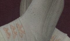 STAGES DIRTY WHTIE BOW SOCKS