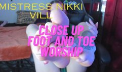 UpClose Foot and Toe Worship