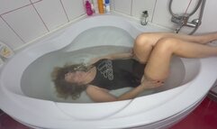 Train with me to hold your breath underwater