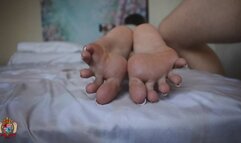 White Toes Stinky Soles Sniffing with Cumshot