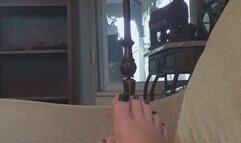 MSN THE ZONE PLAYING A GAME CALLED STELLA ELLA OLLA ON THE COUCH WHILE A WITCH CALLS MY FEET BELLAS' INSTEAD OF ROSES' *MSN THE ZONE DISCONNECT ROOM NOISE*