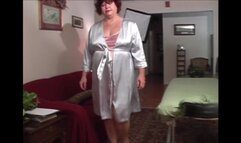 Massage Theraphy Specialist Roxi Gives Massage With Happyending To This Young Hairy Guy! mp4