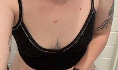 Desperate Pee in My Boyfriend’s Toilet