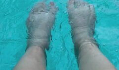 My feet relaxing in the pool just for you ????