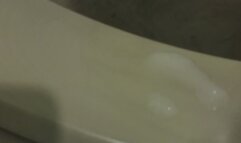 Straight guy trying out his cum