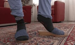 Evening comfort, morning chill – Fatima and her favorite socks ( FOOTFETISH )