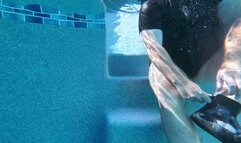 Fetish Boy Gets Dunked by A Strohg BBW