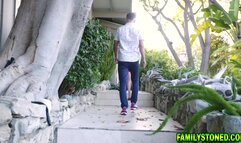 Stepdaddy cannot resist stepdaughter and fucks her pussy silly