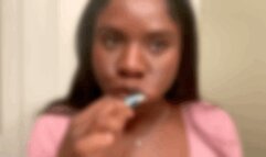 3X Toothbrushing with Black Spit