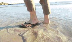 A walk to the sea in flip flops WMV