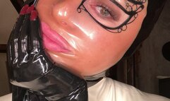 Missy‘s rubber evening routine