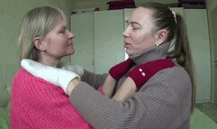 Sensual kissing in fuzzy gloves and sweaters 3 la