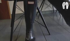 Cream cakes for her Hunter Wellies