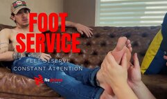 MASTER MIKE RECEIVES A FOOT MASSAGE SUB
