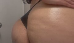 Oily bbw ass worship