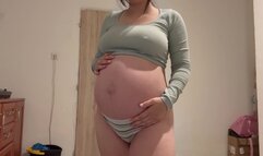 Pregnant Indian stepsister goes into the bathroom and shows off her big belly, then masturbates and plays with her pussy until she has an orgasm. She does a camel toe pussy and plays with her belly too.