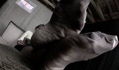 Pantyhose Feet That Stink, 1st