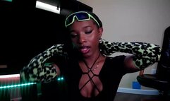 sexy tranny Aquaesse Room Shebate 21.04.2026 02 h 31 min