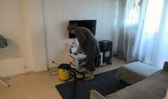 Old maid in red lipstick ORDER b