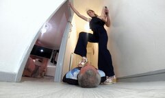 Danielle's Hallway Trample 9 FLOOR CAM (4K)