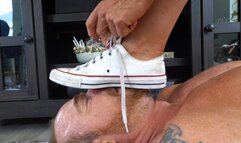 HORRIBLE smelling goddess feet!!
