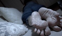 The Cheesy Smell Attracts You - LaCreme