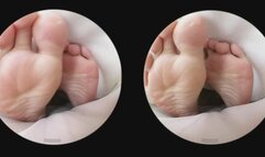 Gaga unaware feet play (Tiny3DX 17)