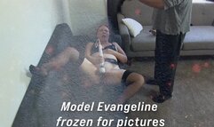Model Evangelines Frozen for Pictures 2