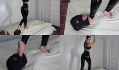 Vacuum slave – Foot Gagging & Foot Smother!