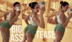 Fit Butt in Tiny Shorts in the Gym