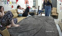 morning sex Living room camera at Kaela reallifecam apartment at Voyeur House TV 25.05.2026 from 01 h 11 min to 07 h 07 min editat