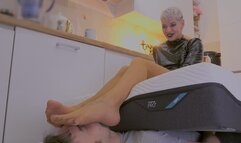 Gothic Ruslana Keeps Stockings Sniffer Under Mattress - Tan Stockings